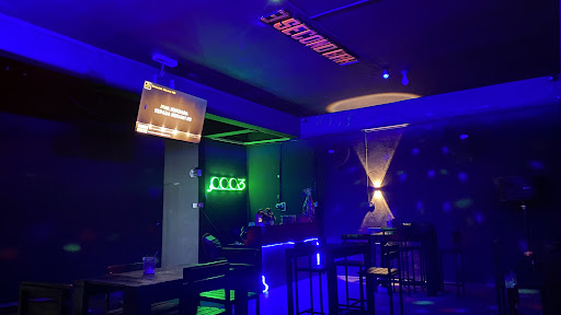 3 SECOND BAH (Karaoke Café)