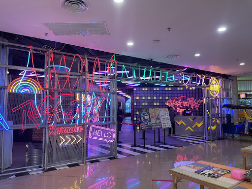 Rock ‘n’ Roll Karaoke - Plaza Merdeka