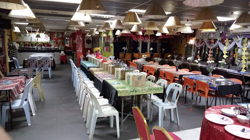 De’ Cendana Nite Spot