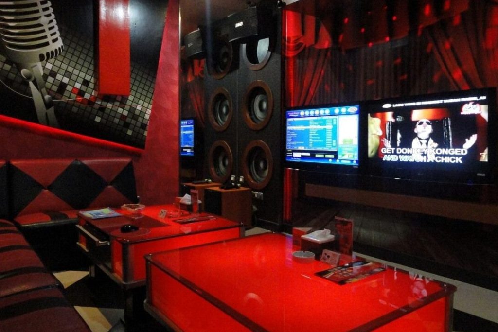 tempat karaoke terbaik di lawas